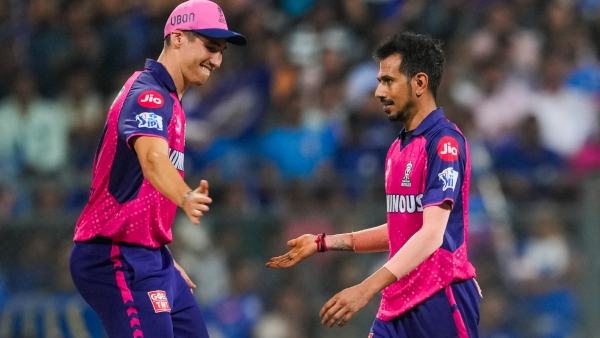 RR vs MI Yuzvendra Chahal Became the 1st Player to achieve 200th Wickets in 17 years of IPL history