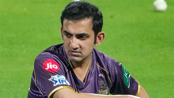 Gautam Gambhir Helped Young Woman Propose To Her Crush