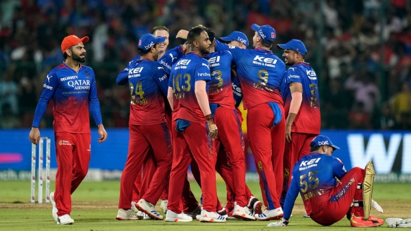 IPL 2024 4 teams are competing for the last two places in the play off IPL 2024 4 teams are competing for the last two places in the play off