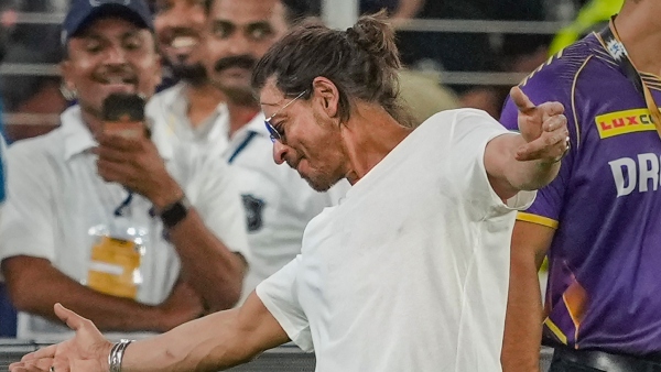 IPL 2024 Shah Rukh Khan Admitted To the Hospital Due to heat stroke After KKR vs SRH Match