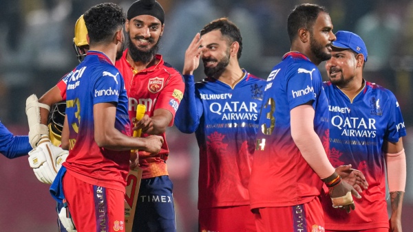 IPL 2024 RCB Superstar Virat Kohli Meets Punjab Kings Bowlers Parents After RCB vs PBKS Match