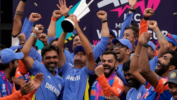 Virat-Rohit Celebrate by Tosses Rahul Dravid in the Air After Winning T20 World Cup 2024