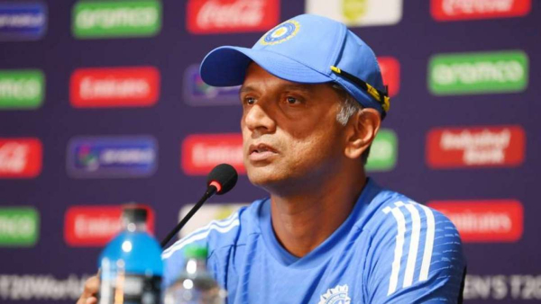 Rahul Dravid getting T20 World Cup win gift Rahul Dravid getting T20 World Cup win gift