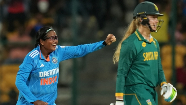 IND W vs SA W Smriti Mandhana Hits century India women win against South Africa by 143 runs