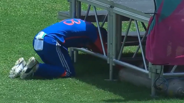 IND vs BAN Virat Kohli Reminded Gullly Cricket in T20 World Cup Match Video Goes Viral