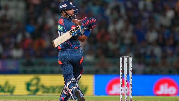 IPL 2025 Probable 3 Players Lucknow Super Giants Will Retain What Is KL Rahul s Future