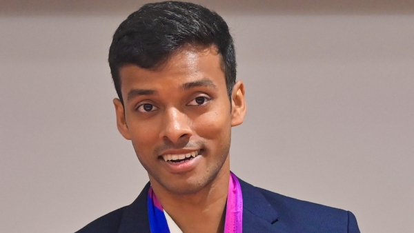 Badminton Star Chirag Shetty Lashed Out Against Maharashtra Government