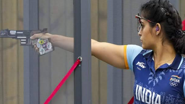 Paris Olympics 2024 Manu Bhaker Qualifies for Women s 10m Air Pistol Shooting Final