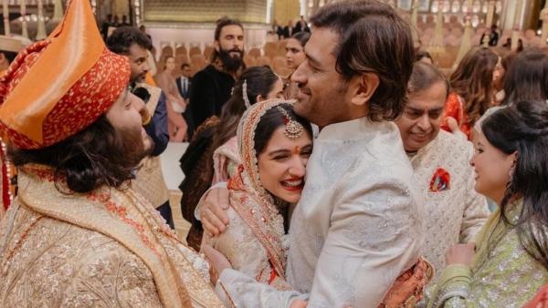 MS Dhoni Wrote a Heartfull Message to Newlyweds Anant Ambani-Radhika Merchant