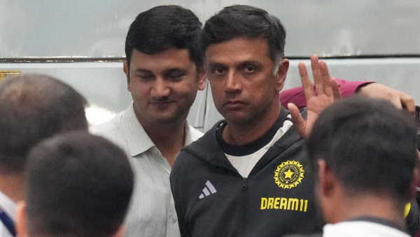 T20 World Cup Winning Coach Rahul Dravid Recives Guard of Honour in Bengaluru T20 World Cup Winning Coach Rahul Dravid Recives Guard of Honour in Bengaluru