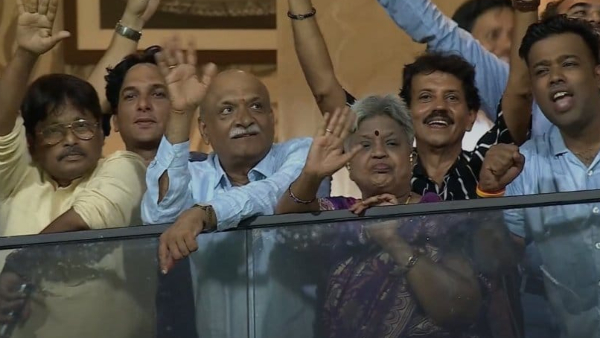 Rohit Sharma mother came to Wankhede Stadium to meet her son