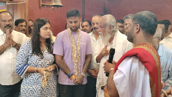 T20 World Champion Suryakumar Yadav Visited Udupi With His Wife Divesha Shetty T20 World Champion Suryakumar Yadav Visited Udupi With His Wife Divesha Shetty