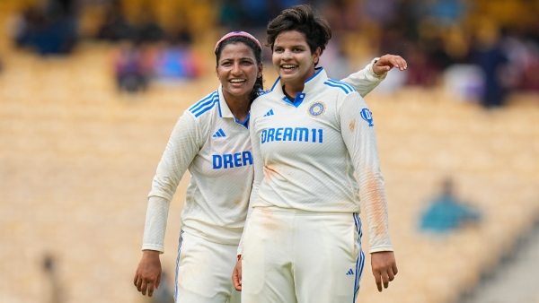 IND W vs SA W Team India Beat South Africa By 10 Wickets In Only Test Match IND W vs SA W Team India Beat South Africa By 10 Wickets In Only Test Match