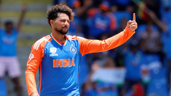 CM Yogi Adityanath presents gift to T20 World Cup winning hero Kuldeep Yadav