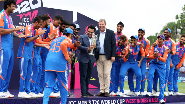 Team India Arrives T20 World Cup 2024 Champions Landed in New Delhi Crowded fans