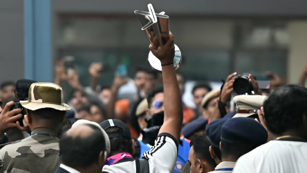 Suryakumar Yadav Dances In front of ITC Maurya Hotel in New Delhi Video Goes Viral