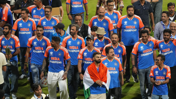 Virat Kohli Fly to London After the T20 World Cup Triumph Celebration in Mumbai Virat Kohli Fly to London After the T20 World Cup Triumph Celebration in Mumbai