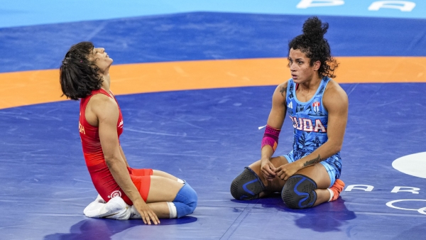 Neeraj Chopra Urges Support for Vinesh Phogat Asks People Not to Forget Her Contributions