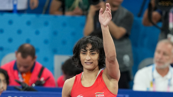 Paris Olympics 2024 Vinesh Phogat disqualification case verdict when