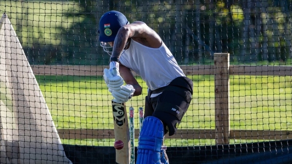 Speculation Grows Over Hardik Pandya s Return to Test Cricket After Red Ball Practice