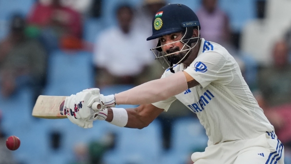 Fans Link KL Rahul to RCB During Duleep Trophy Match Chant His Name Amid Rumors of Lucknow Exit