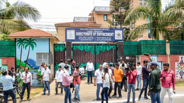 ED Raids Uncover Illegal IPL Betting Network Seize Assets Worth Rs 4 Crore