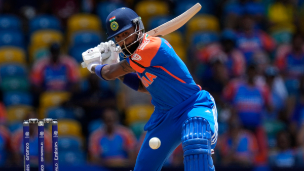 Hardik Pandya wrote record of winning the match by hitting six