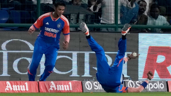 Hardik Pandya s Sensational Catch Steals the Show in India s Series Win Against Bangladesh