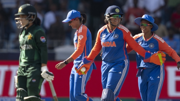 India Beats Pakistan by 6 Wickets in Women s T20 World Cup Arundhati Reddy Shines with 3 Wickets