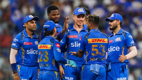 Mumbai Indians Set to Retain Hardik Pandya Rohit Sharma Bumrah Suryakumar Yadav for IPL 2025