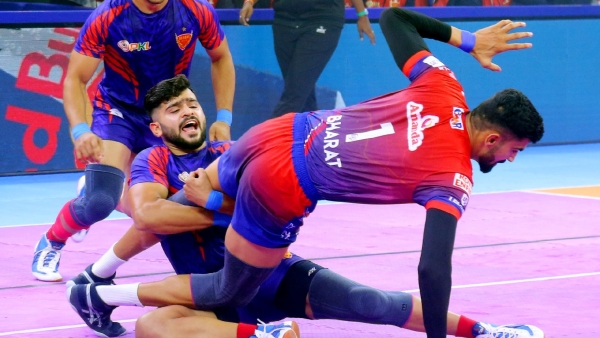 UP Yodhas Triumph Over Dabang Delhi KC in a Close Contest in Pro Kabaddi Season 11