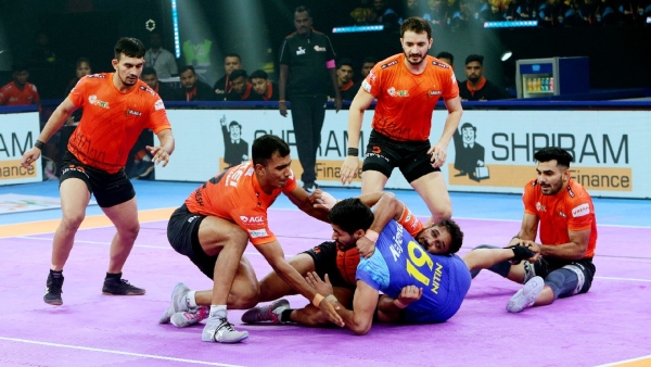 Pro Kabaddi League Dabang Delhi K C beat Telugu Titans