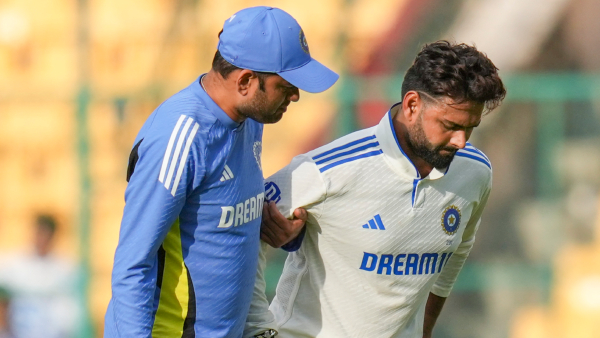 What did Rohit Sharma say about Rishabh Pant knee injury