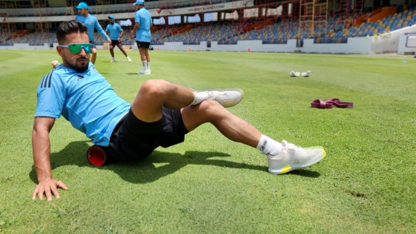 Mayank Yadav Shines on Debut as India Beats Bangladesh Comparison with Umran Malik