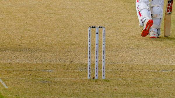 Adelaide Strikers Bridget Patterson Injured While Wicketkeeping Against Sydney Sixers in WBBL 2024