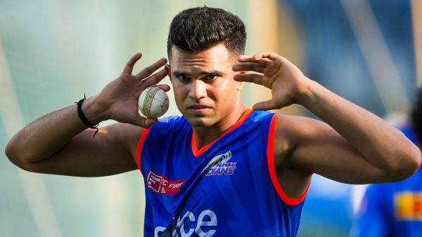 Sachin Tendulkar s Son Arjun Tendulkar Shocked In IPL 2025 Mega Auction