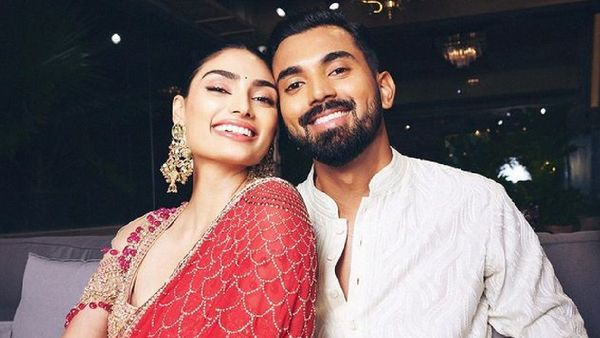 Team India Cricketer KL Rahul and Athiya Shetty Announce Pregnancy