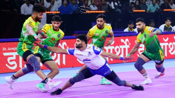 Gujarat Giants Dominate Bengal Warriors Win 47-28 in Pro Kabaddi