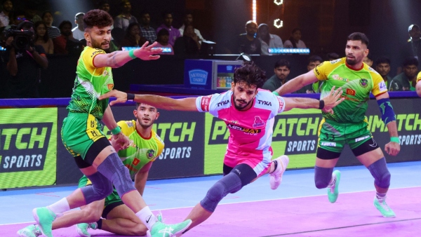 Bengaluru Bulls vs Bengal Warriors Clash for Crucial Points in PKL 2024