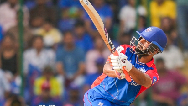 Rishabh Pant s Release Shocks IPL Fans Punjab Kings Likely to Target Him as New Captain