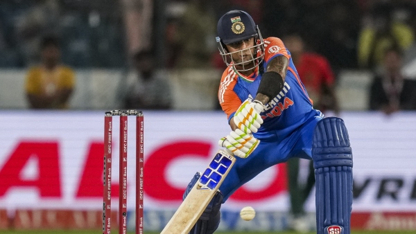 Suryakumar Yadav Poised to Break Nicholas Pooran s Record as India Prepares for Third T20 Against South Africa