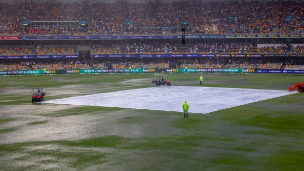 Rain Threat Looms as India-Australia Third Test at Gabba Enters Final Day