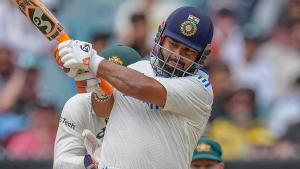 Melbourne Test Sunil Gavaskar is upset with the way Rishabh Pant got out
