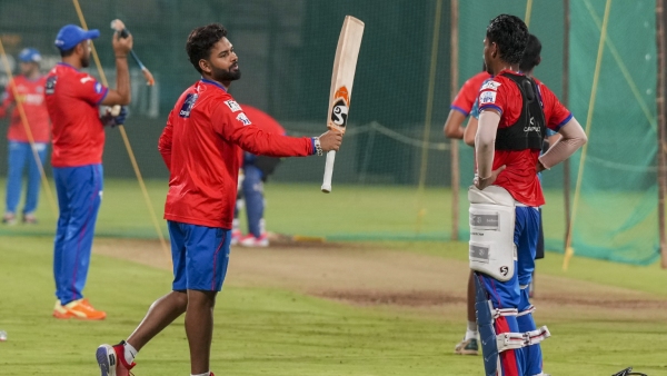 Rishabh Pant Joins Lucknow Super Giants for IPL 2025 Nicholas Pooran Likely to Captain