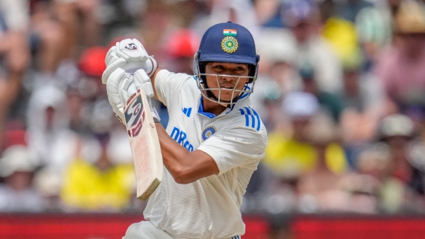 Yashasvi Jaiswal s Controversial Dismissal via Snickometer Sparks Debate in Melbourne Test