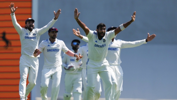 Sydney Test Jasprit Bumrah Leaves the Field Virat Kohli Takes Over as Captain