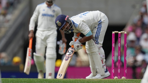 Rishabh Pant Breaks Records Despite Injury in Sydney Test India All Out for 185