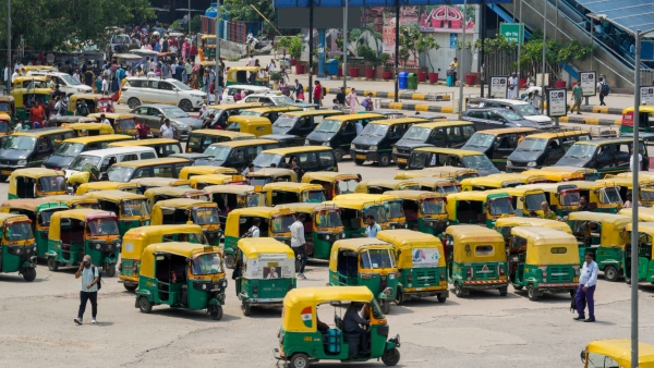 Viral LinkedIn Post Table Tennis Coach Becomes Bengaluru Auto Rickshaw Driver