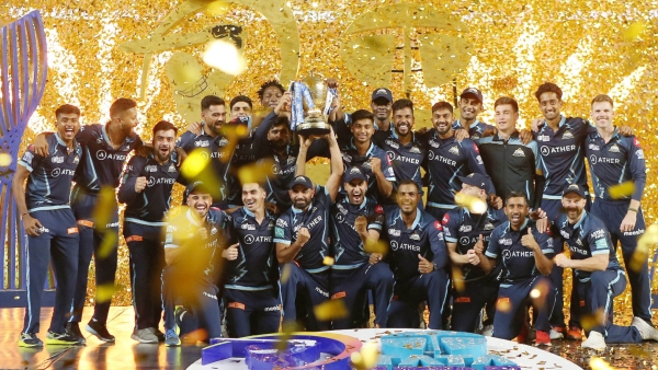 List of 8 Champion Captains Who Have Won the IPL Trophy