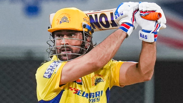 IPL 2025 R Ashwin Shocked by MS Dhoni Iconic Helicopter Shot